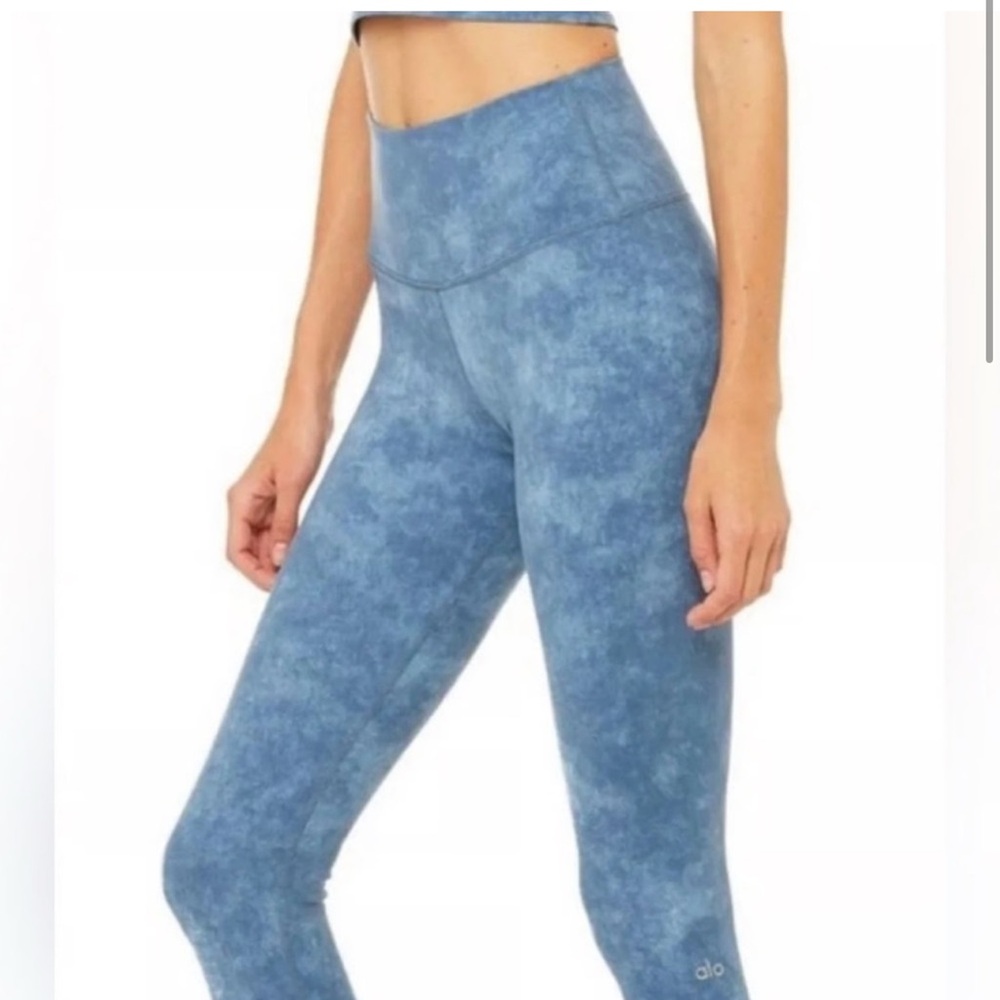 ALO Yoga Cloud Blue Leggings